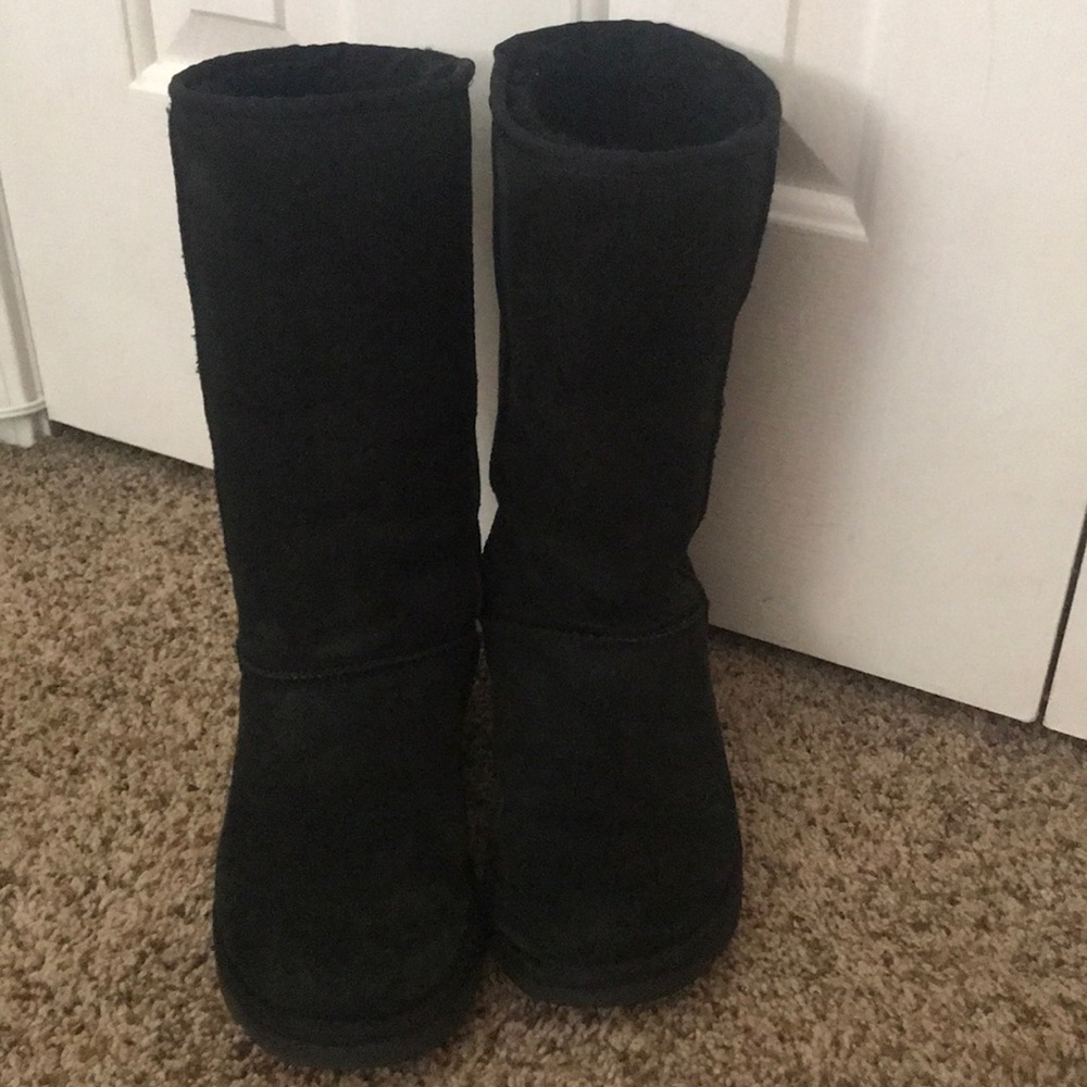 black uggs tall classic